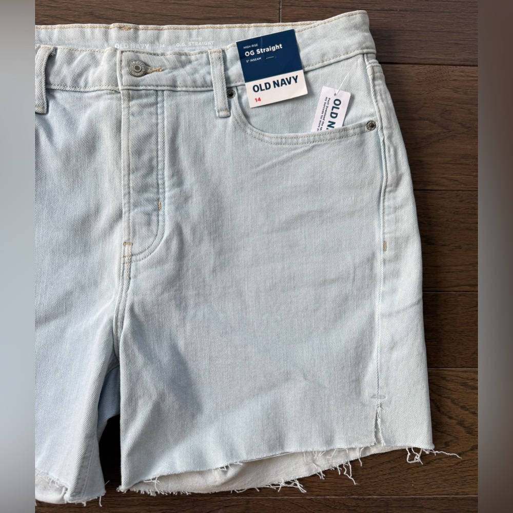 Old Navy Women's Denim High-Rise Button-Fly OG Straight Cut-Off Shorts Size 14 - Picture 3 of 12